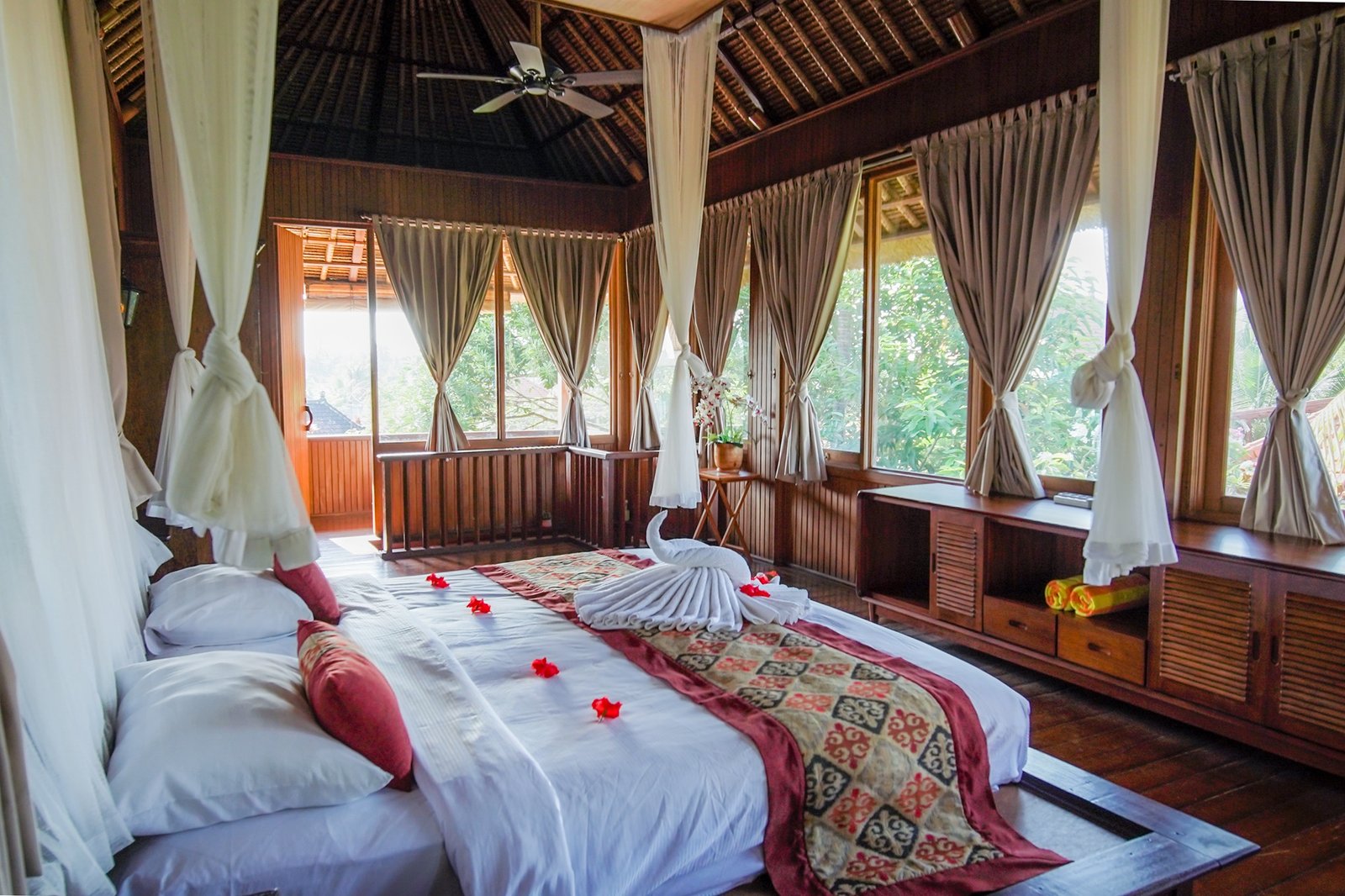 Villa Sujati Bedroom