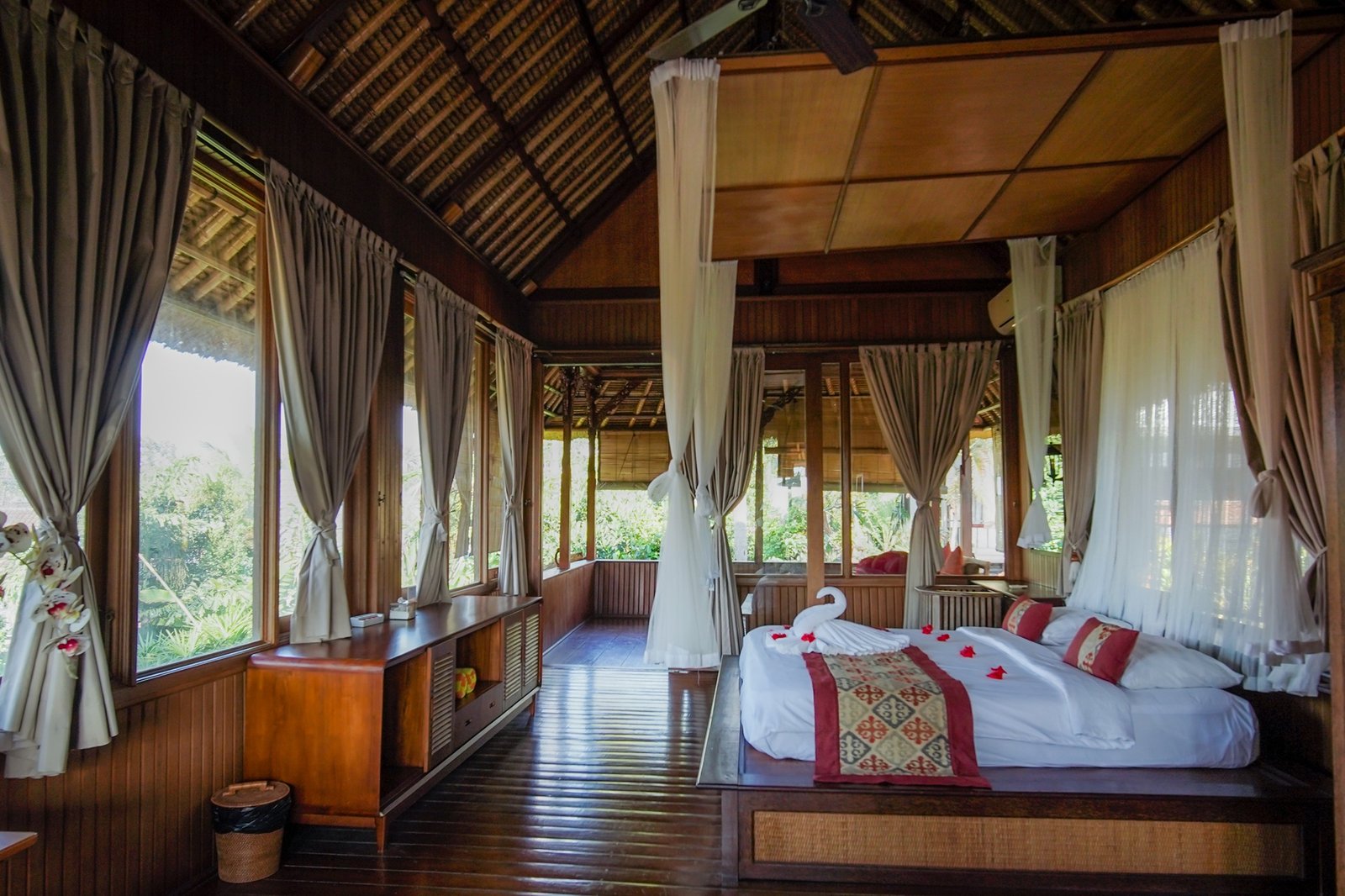 Villa Sujati Bedroom